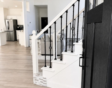 12254 Cardston Court - Photo Thumbnail 3