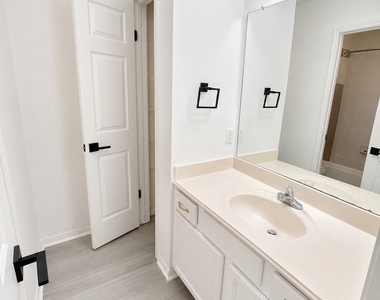 12254 Cardston Court - Photo Thumbnail 18