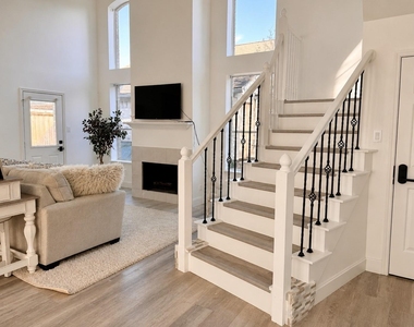 12254 Cardston Court - Photo Thumbnail 5