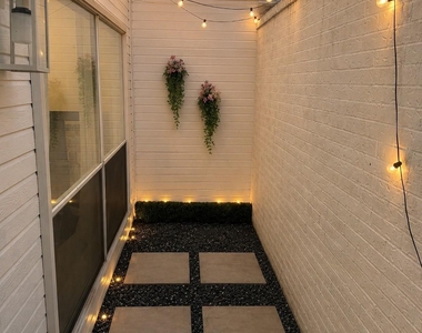 12254 Cardston Court - Photo Thumbnail 14