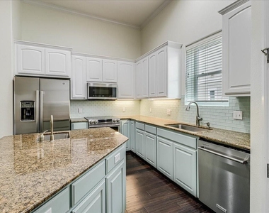 14910 Leeward Drive - Photo Thumbnail 15