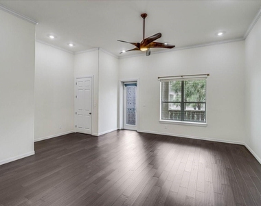 14910 Leeward Drive - Photo Thumbnail 10