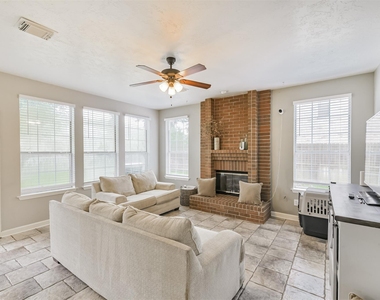20422 Maple Meadows Court - Photo Thumbnail 8