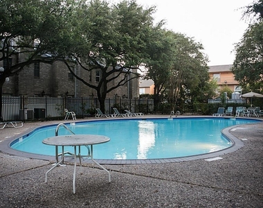 6000 Reims Road - Photo Thumbnail 16
