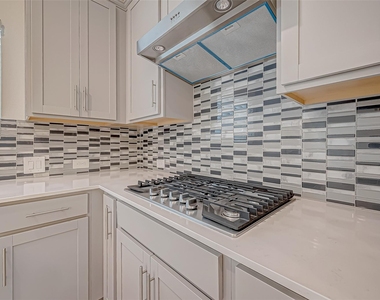 10511 Blankiet Lane - Photo Thumbnail 15