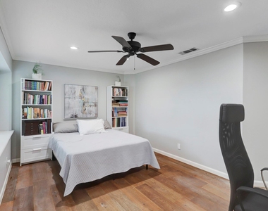 1618 Hillendahl Boulevard - Photo Thumbnail 21