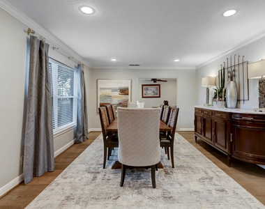 1618 Hillendahl Boulevard - Photo Thumbnail 4
