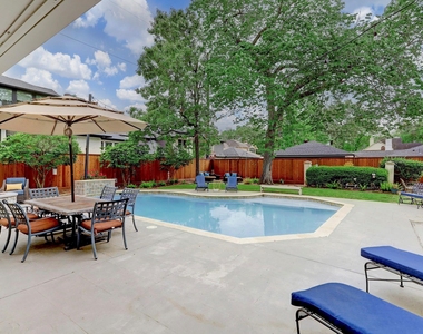 1618 Hillendahl Boulevard - Photo Thumbnail 23