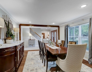 1618 Hillendahl Boulevard - Photo Thumbnail 5