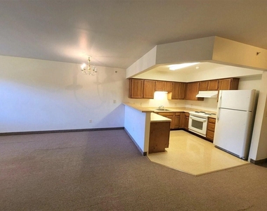 100 Canal View Dr, Ny - Photo Thumbnail 10