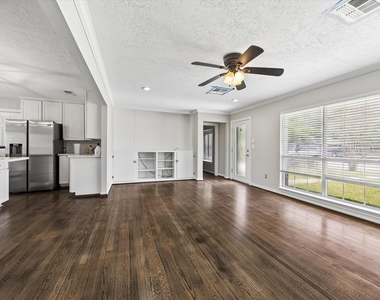 4509 Libbey Lane - Photo Thumbnail 3