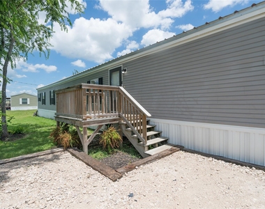2592 County Road 152 - Photo Thumbnail 4