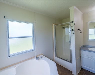 2592 County Road 152 - Photo Thumbnail 16