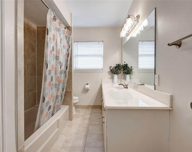 6214 Rutherglenn Drive - Photo Thumbnail 15
