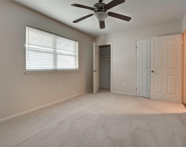6214 Rutherglenn Drive - Photo Thumbnail 14
