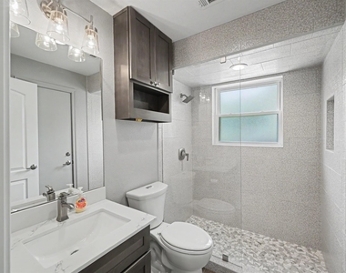 60 La Jolla Circle - Photo Thumbnail 11