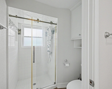 60 La Jolla Circle - Photo Thumbnail 18