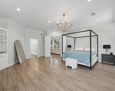 60 La Jolla Circle - Photo Thumbnail 23