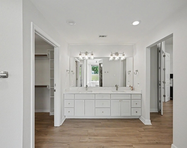 60 La Jolla Circle - Photo Thumbnail 22