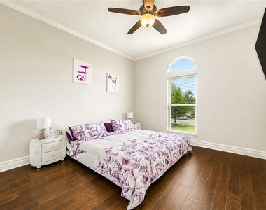 8245 Stacy - Photo Thumbnail 38