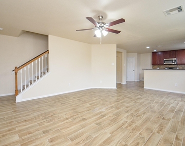 21610 Yeaney Drive - Photo Thumbnail 14