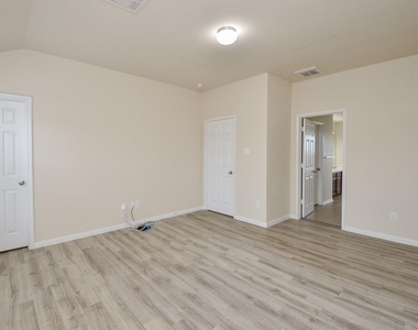 21610 Yeaney Drive - Photo Thumbnail 16