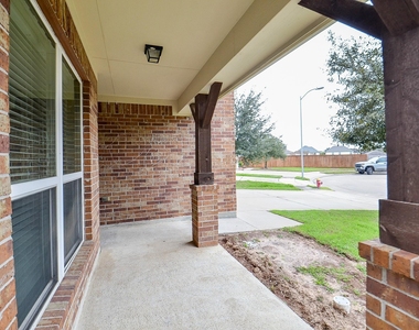 21610 Yeaney Drive - Photo Thumbnail 3