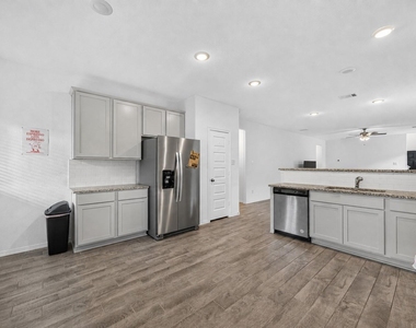 22338 Auburn Cabin Lane - Photo Thumbnail 12