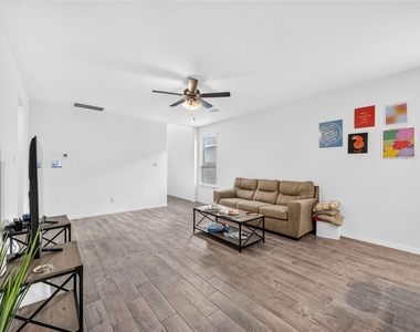 22338 Auburn Cabin Lane - Photo Thumbnail 6