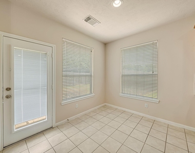 18106 Linden Forest Lane - Photo Thumbnail 14
