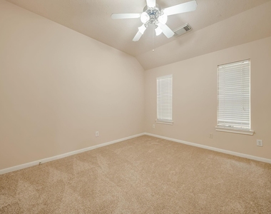 18106 Linden Forest Lane - Photo Thumbnail 28