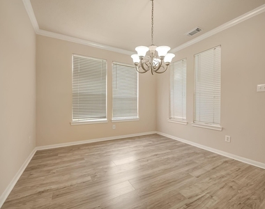 18106 Linden Forest Lane - Photo Thumbnail 3