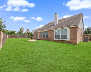 18106 Linden Forest Lane - Photo Thumbnail 32