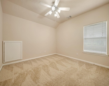 18106 Linden Forest Lane - Photo Thumbnail 24