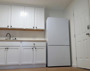 185 Loudon - Photo Thumbnail 6