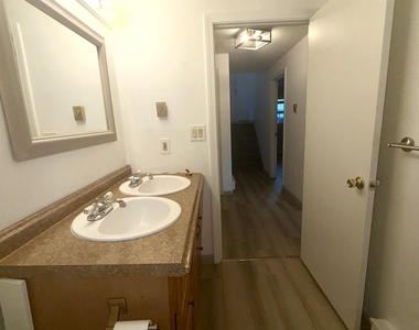 186 Dunbarton - Photo Thumbnail 17