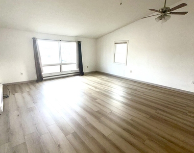 186 Dunbarton - Photo Thumbnail 5