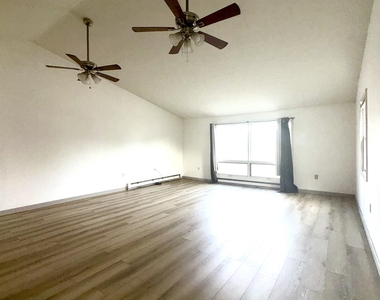 186 Dunbarton - Photo Thumbnail 4