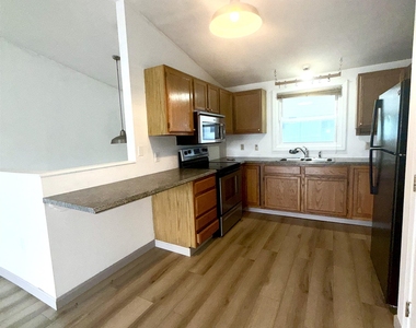 186 Dunbarton - Photo Thumbnail 8