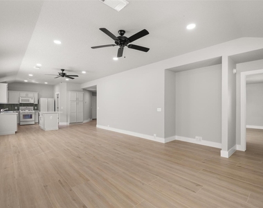 7310 Wisteria Chase Place - Photo Thumbnail 6