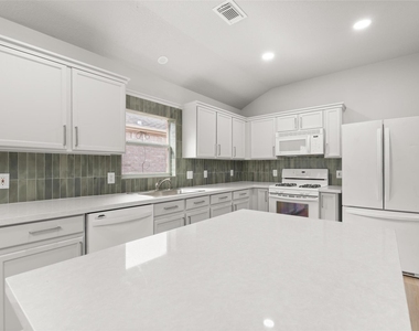 7310 Wisteria Chase Place - Photo Thumbnail 4