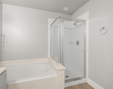 7310 Wisteria Chase Place - Photo Thumbnail 15