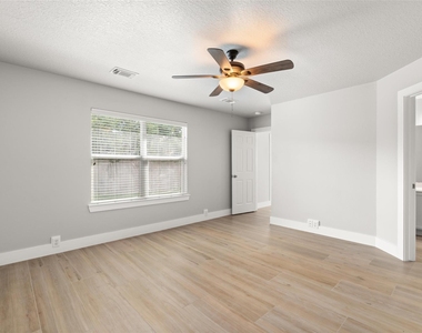 7310 Wisteria Chase Place - Photo Thumbnail 11