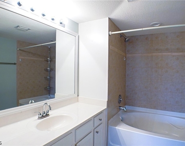 4135 Residence Drive - Photo Thumbnail 5