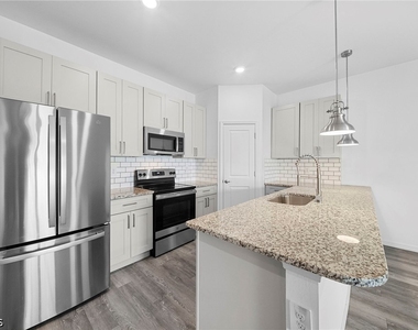 4716 29th Street Sw - Photo Thumbnail 9