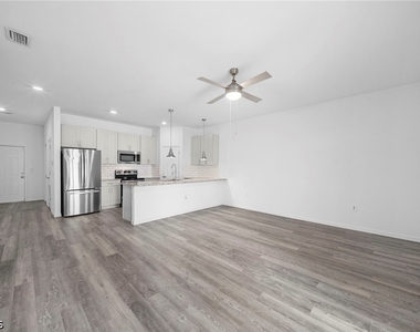 4716 29th Street Sw - Photo Thumbnail 14