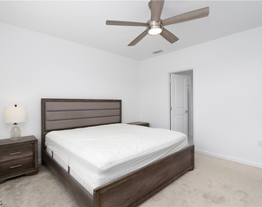 42428 Cascade Drive - Photo Thumbnail 12