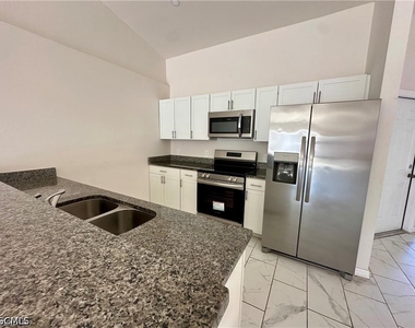 254 Sw 3rd Street - Photo Thumbnail 5