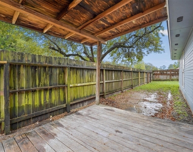 22101 Moss Falls Lane - Photo Thumbnail 18