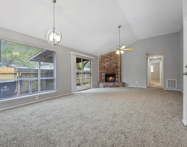 22101 Moss Falls Lane - Photo Thumbnail 4